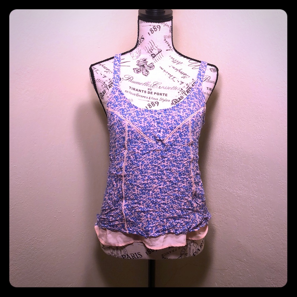 Junior’s tank top
